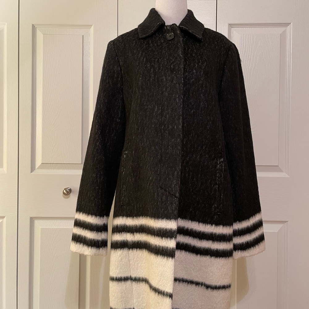 Nova Fides for Banana Republic dark gray and cream colored coat size M